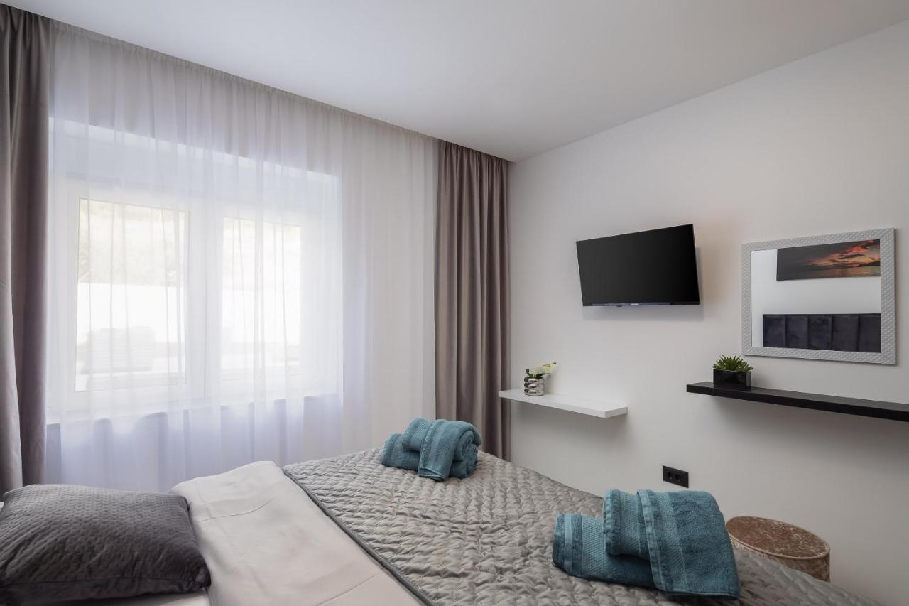Luxury Apartment Lorena - Private Heated Pool - Jesenice  Eksteriør bilde