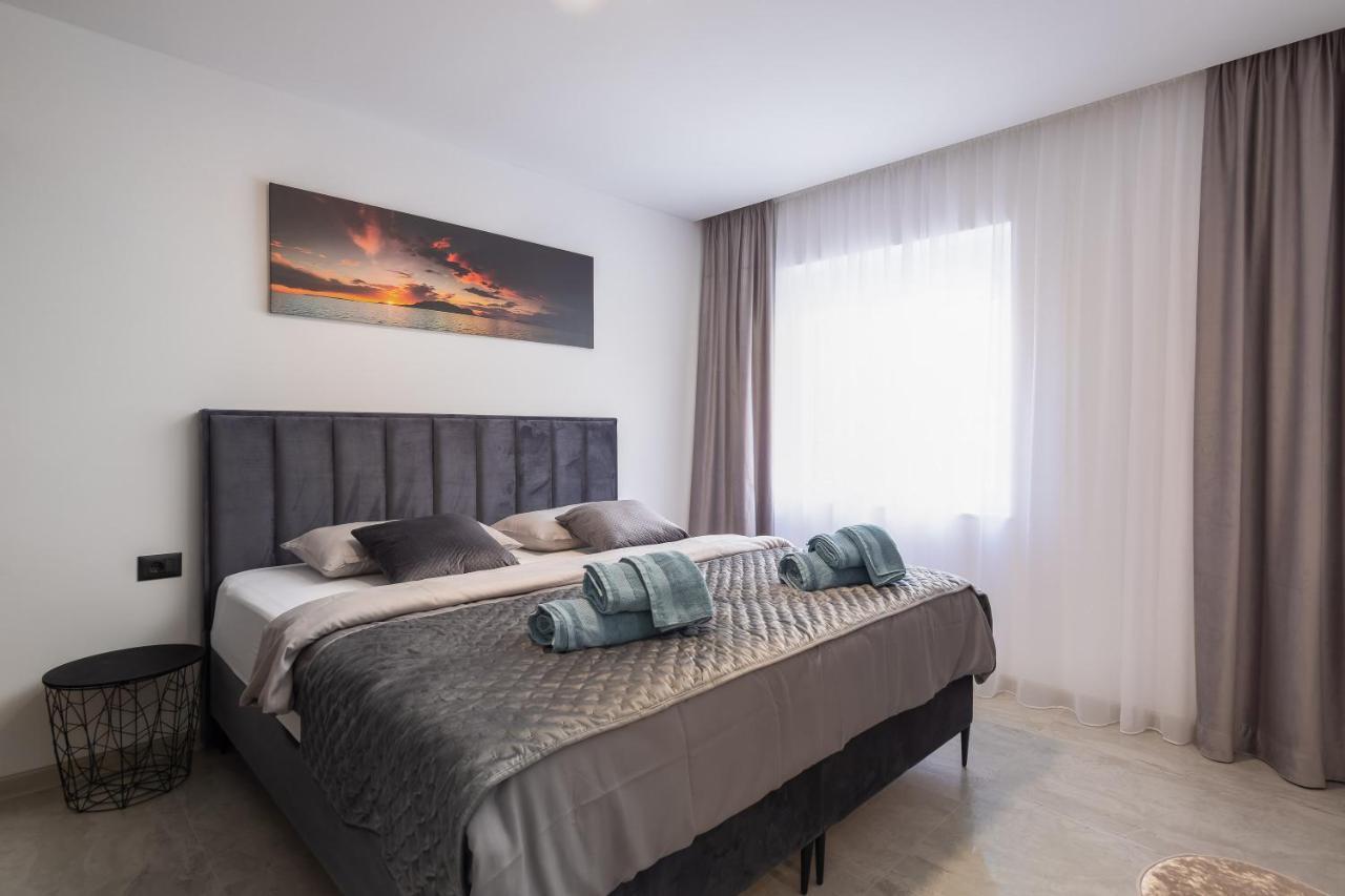 Luxury Apartment Lorena - Private Heated Pool - Jesenice  Eksteriør bilde