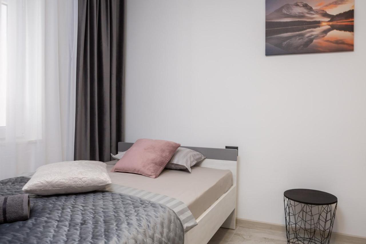 Luxury Apartment Lorena - Private Heated Pool - Jesenice  Eksteriør bilde