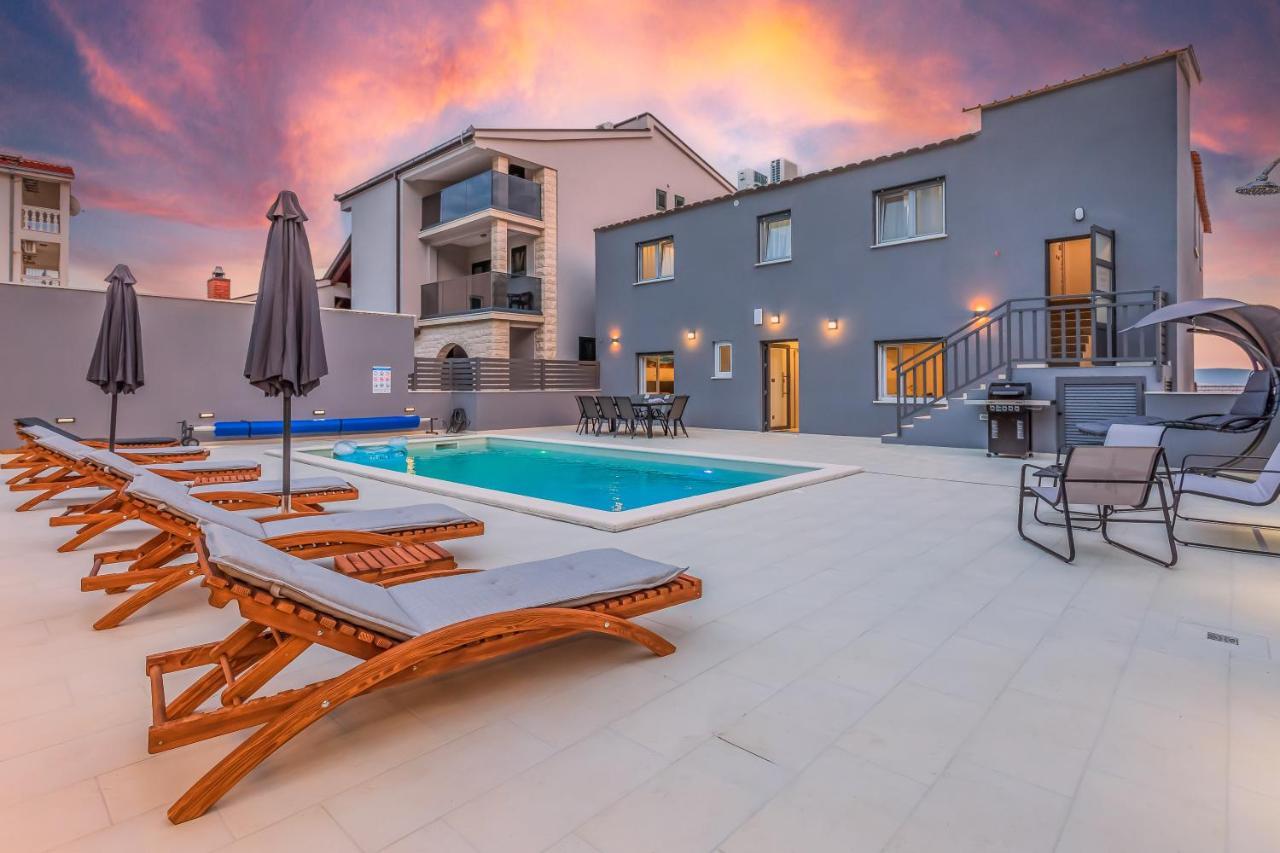 Luxury Apartment Lorena - Private Heated Pool - Jesenice  Eksteriør bilde
