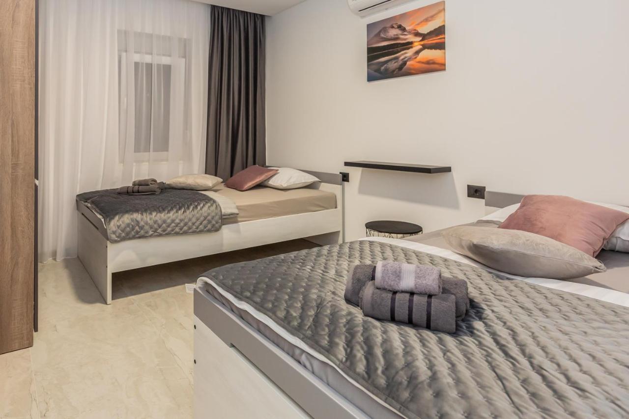 Luxury Apartment Lorena - Private Heated Pool - Jesenice  Eksteriør bilde